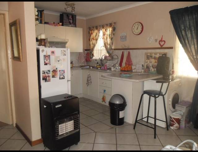 1 BEDROOM COMPLEX FOR SALE IN MORELETAPARK